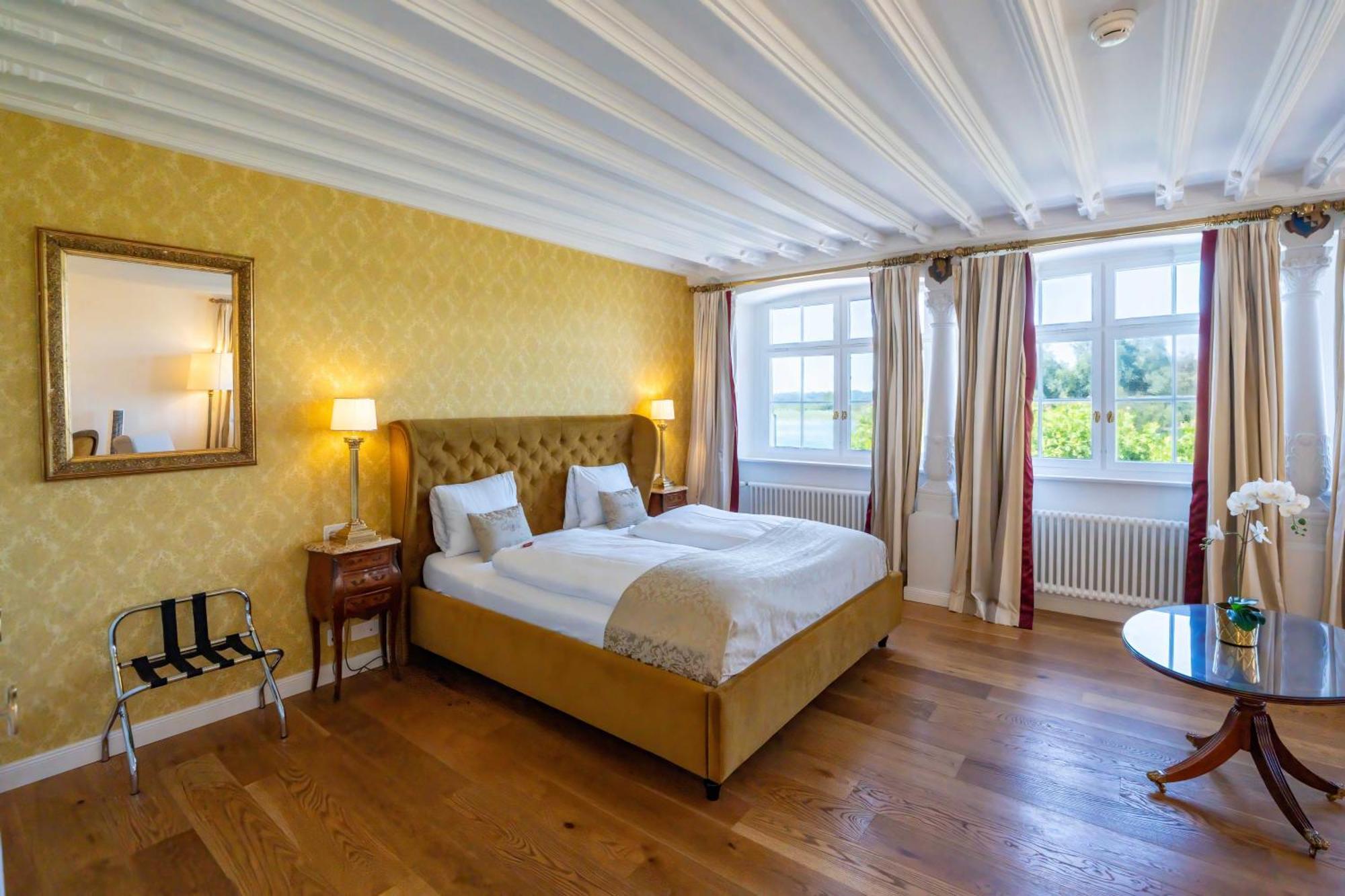 Hotel Porto Sofie Готлибен Екстериор снимка
