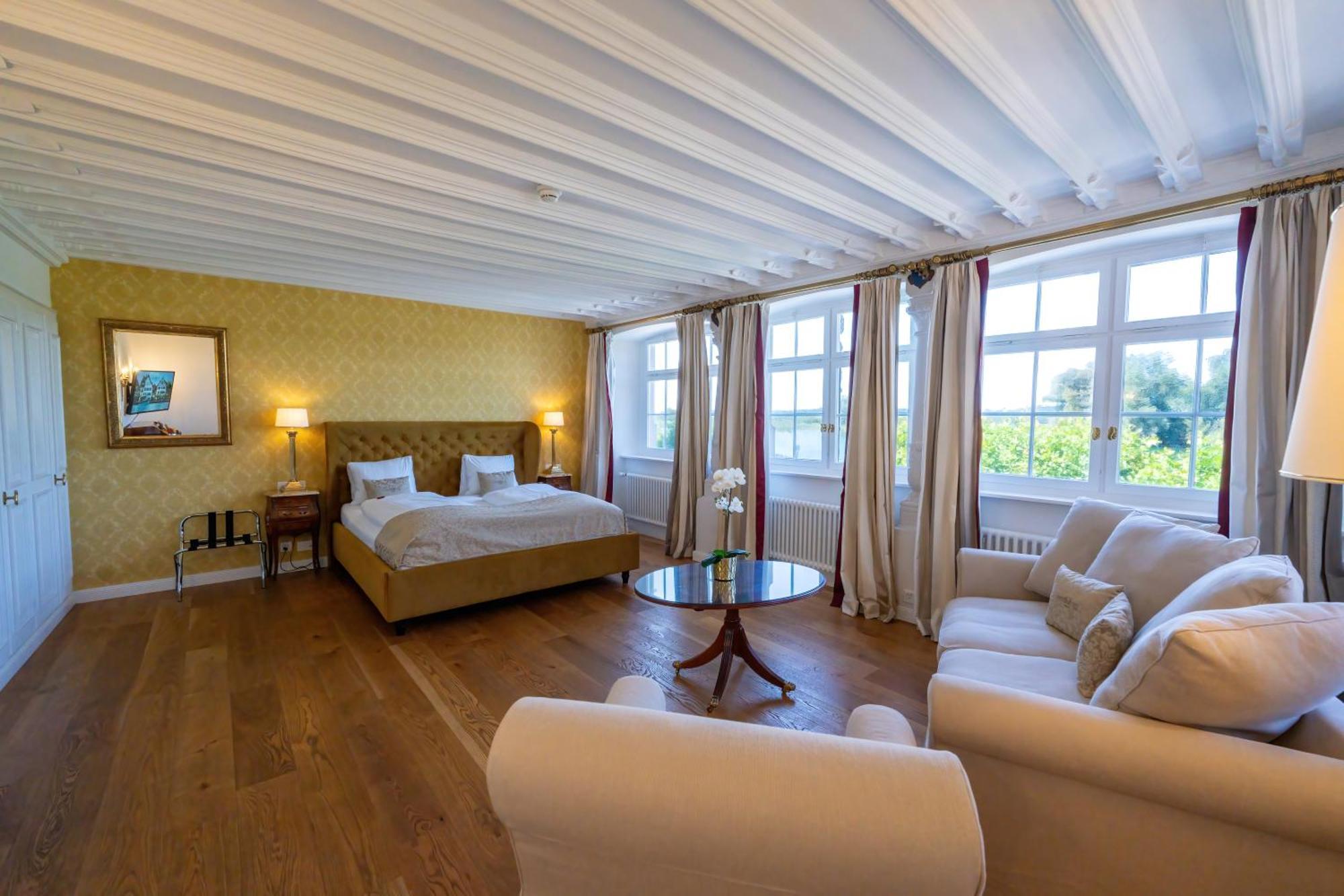 Hotel Porto Sofie Готлибен Екстериор снимка