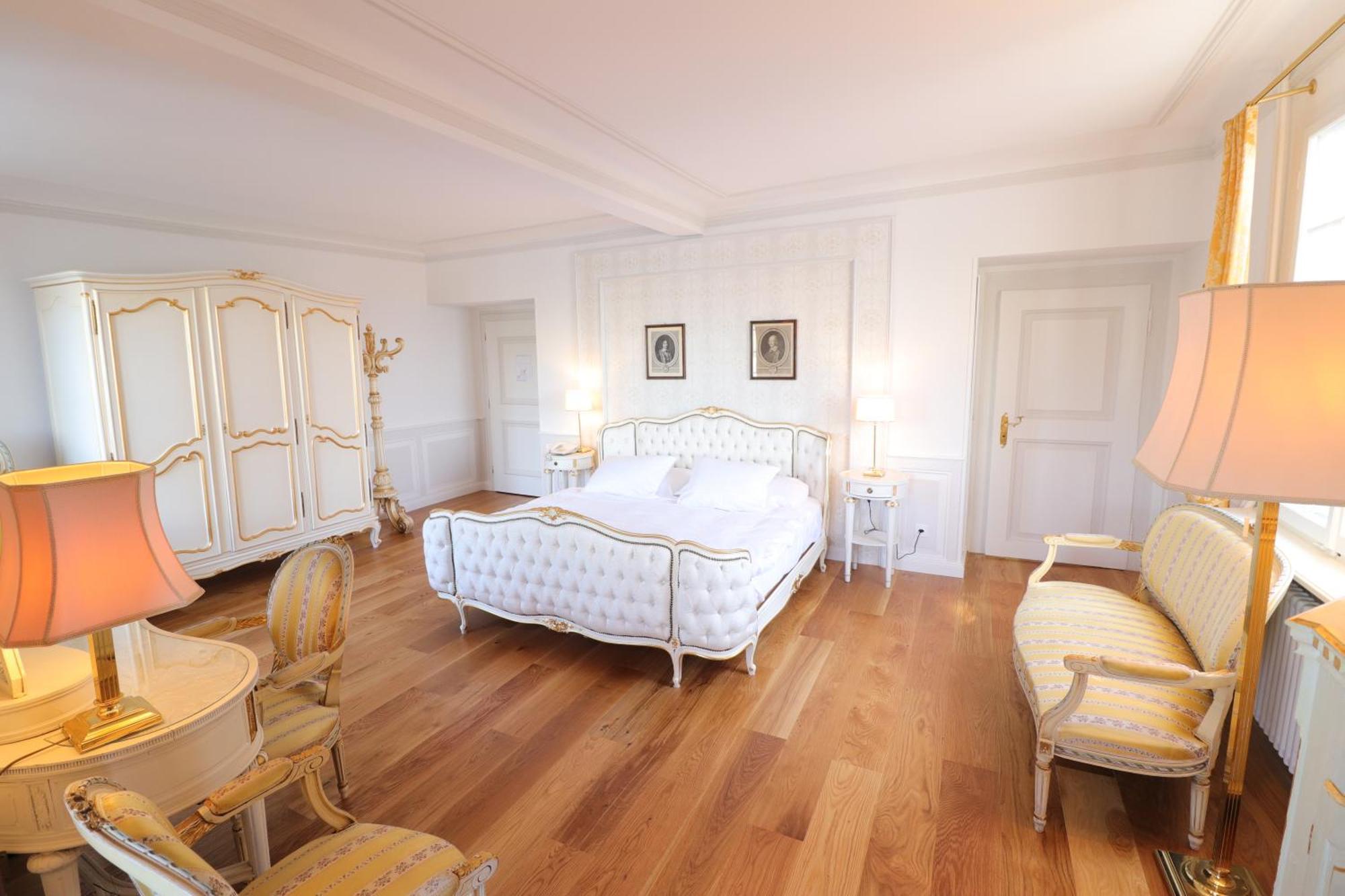 Hotel Porto Sofie Готлибен Екстериор снимка