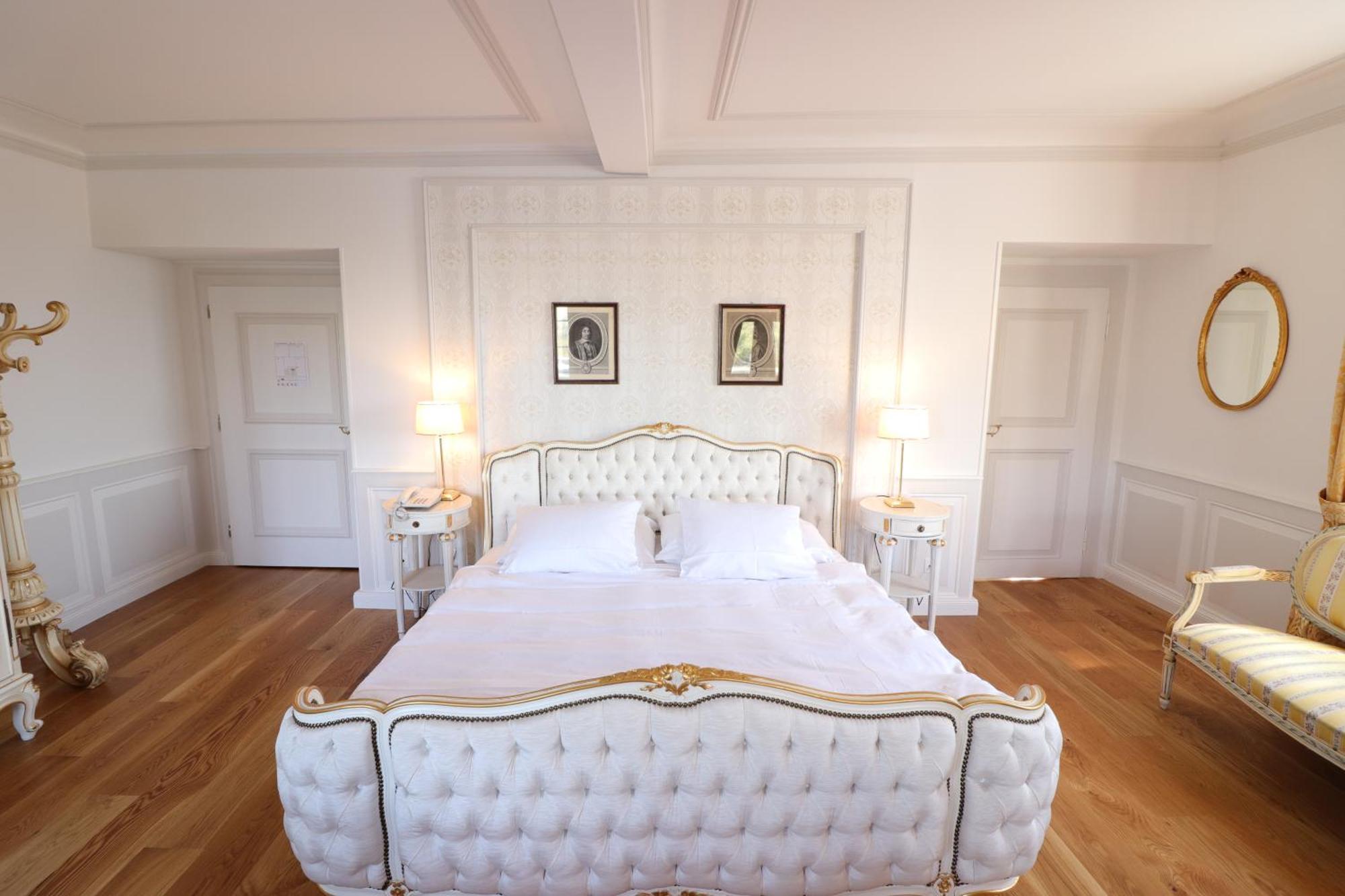 Hotel Porto Sofie Готлибен Екстериор снимка